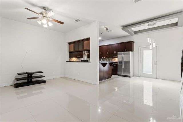 3016 S L Street 2, Mcallen, TX 78503