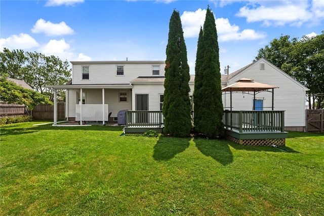 2 Pagnano Street, Bristol, RI 02809