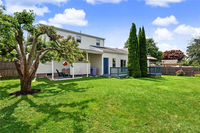 2 Pagnano Street, Bristol, RI 02809