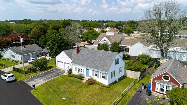 2 Pagnano Street, Bristol, RI 02809