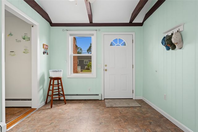 2 Pagnano Street, Bristol, RI 02809