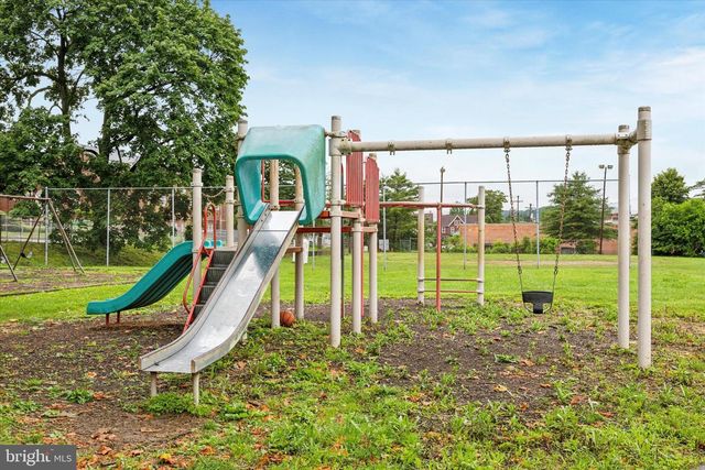 1076 MERCHANT ST #B-17, Coatesville, PA 19320