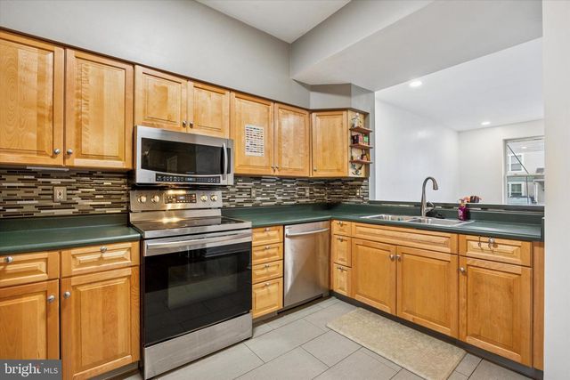 1076 MERCHANT ST #B-17, Coatesville, PA 19320