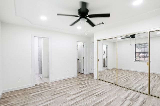 2421 Meadow View, Bedford, TX 76021