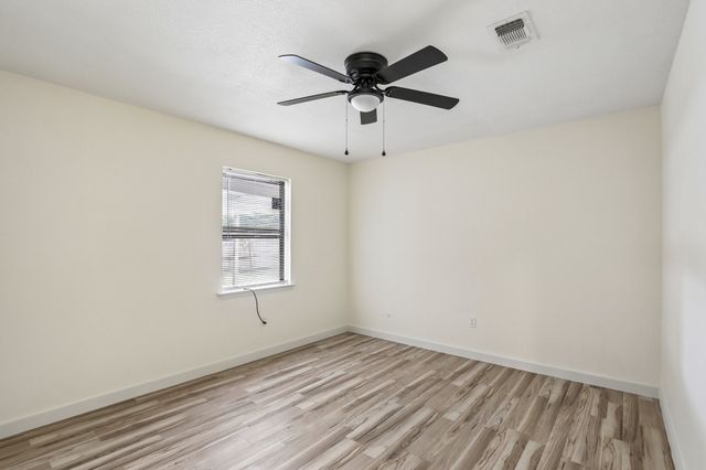 2421 Meadow View, Bedford, TX 76021