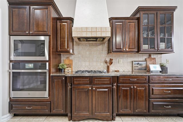 2512 E 138th Court S, Bixby, OK 74008