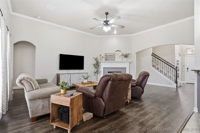 2512 E 138th Court S, Bixby, OK 74008