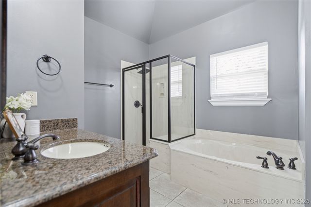 2512 E 138th Court S, Bixby, OK 74008