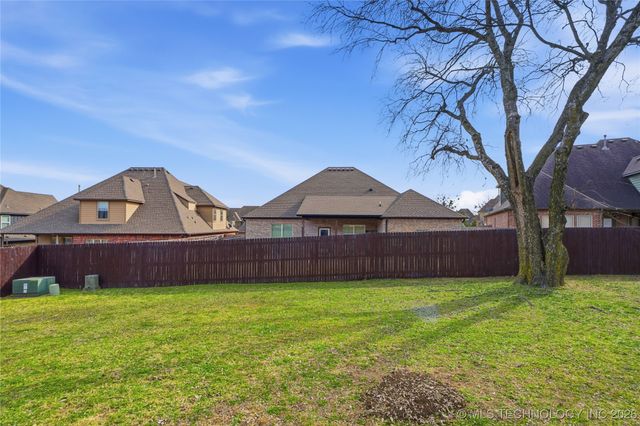 2512 E 138th Court S, Bixby, OK 74008