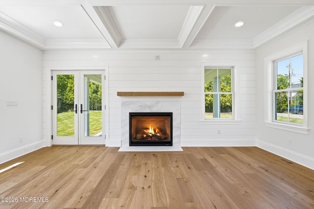 8 Pocahontas Avenue, Oceanport, NJ 07757