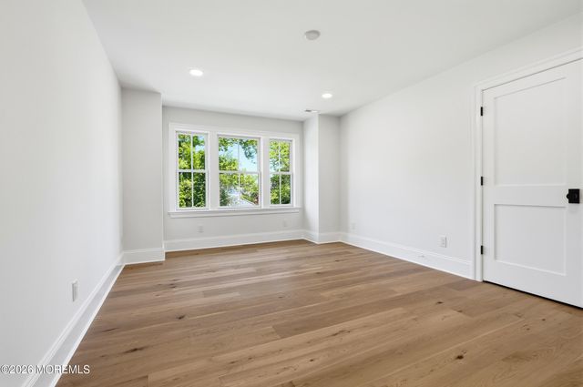 8 Pocahontas Avenue, Oceanport, NJ 07757