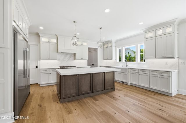 8 Pocahontas Avenue, Oceanport, NJ 07757