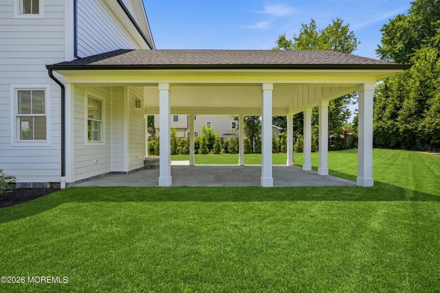 8 Pocahontas Avenue, Oceanport, NJ 07757