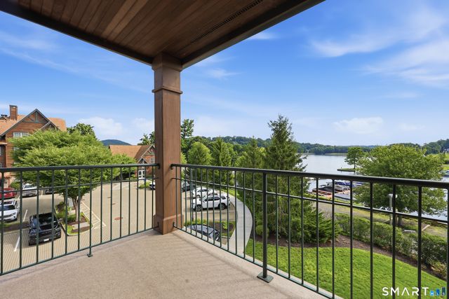 16 Hayestown Road C301, Danbury, CT 06811