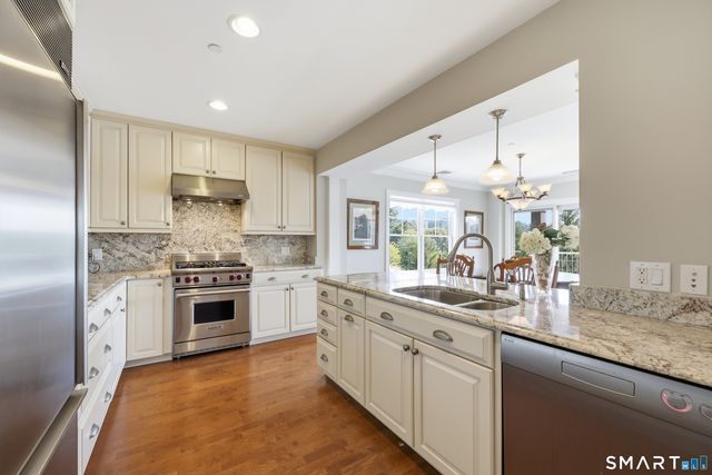 16 Hayestown Road C301, Danbury, CT 06811
