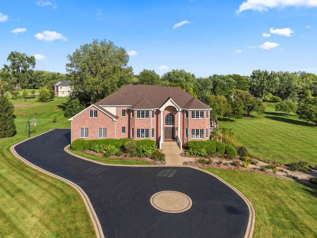 121 Florence Avenue, Inverness, IL 60010