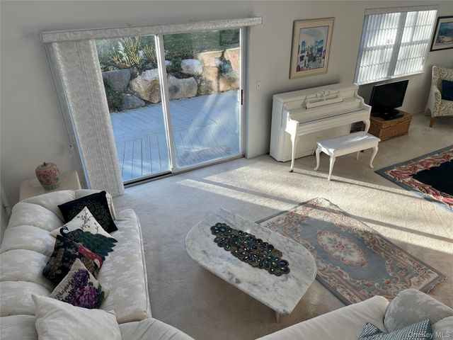 12 Horizon Court, Huntington, NY 11743