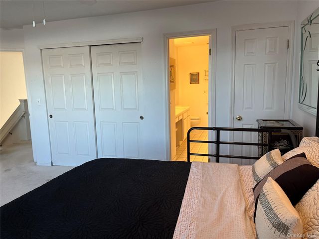 12 Horizon Court, Huntington, NY 11743