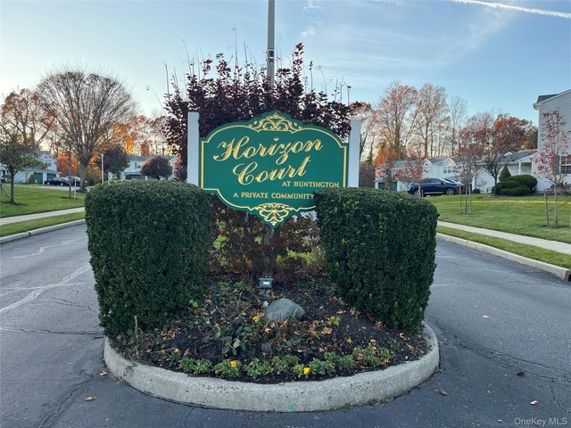 12 Horizon Court, Huntington, NY 11743