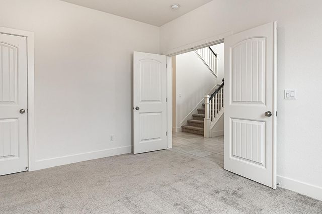 1807 Birdie St, Manteca, CA 95337