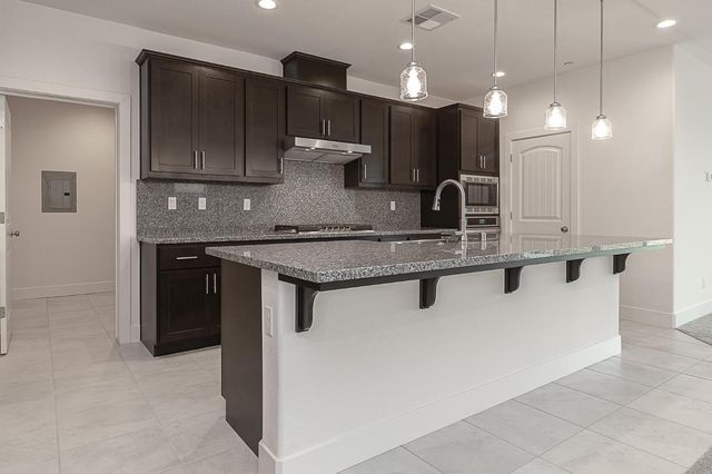 1807 Birdie St, Manteca, CA 95337