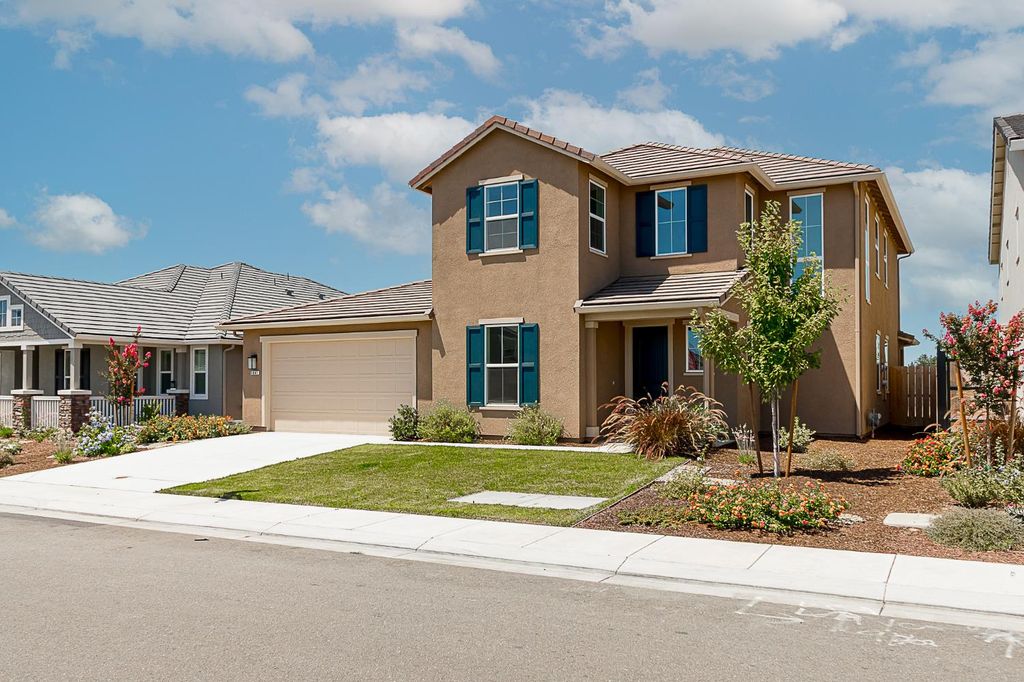 1807 Birdie St, Manteca, CA 95337