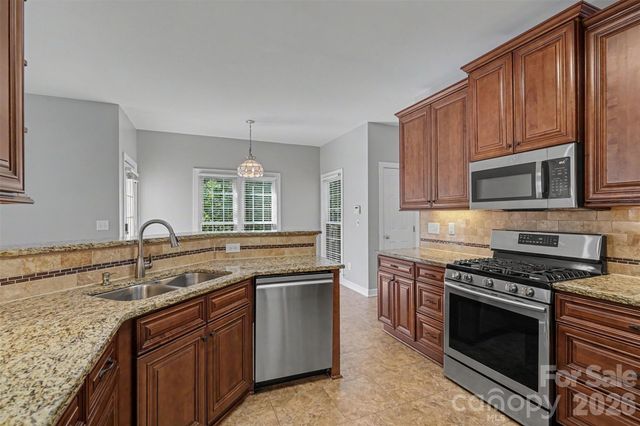 5917 Nuthatch Court, Charlotte, NC 28277