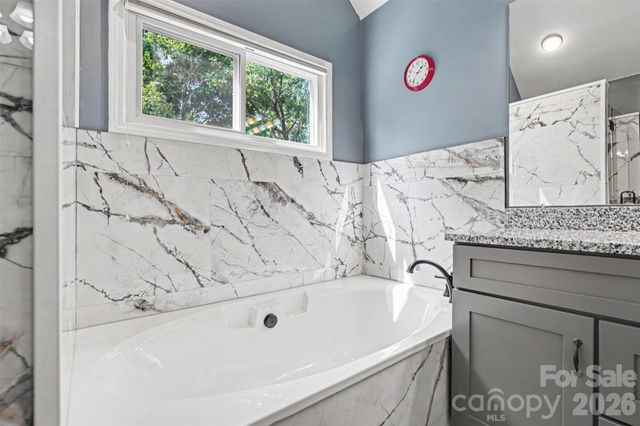 5917 Nuthatch Court, Charlotte, NC 28277