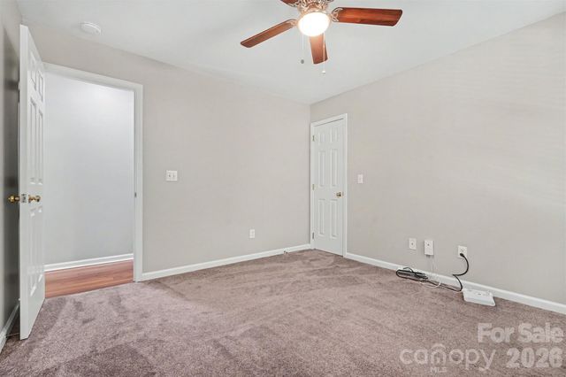 5917 Nuthatch Court, Charlotte, NC 28277
