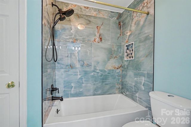 5917 Nuthatch Court, Charlotte, NC 28277