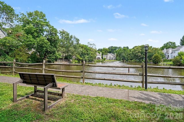 5917 Nuthatch Court, Charlotte, NC 28277