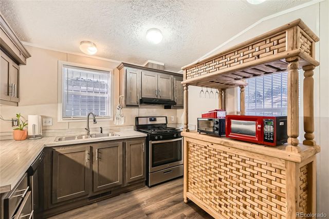 14701 E Colfax Avenue, Aurora, CO 80011