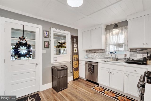 408 DILLER RD, Hanover, PA 17331
