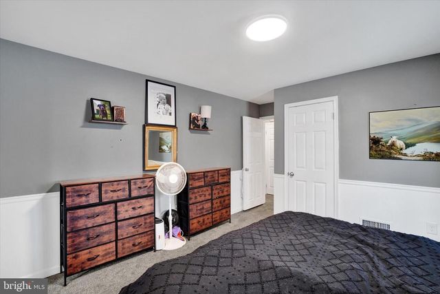 408 DILLER RD, Hanover, PA 17331