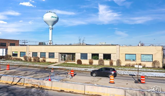 6040 Oakton Street, Morton Grove, IL 60053
