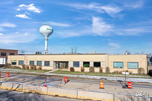 6040 Oakton Street, Morton Grove, IL 60053