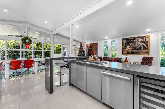 12950 SW 67th Ave, Pinecrest, FL 33156