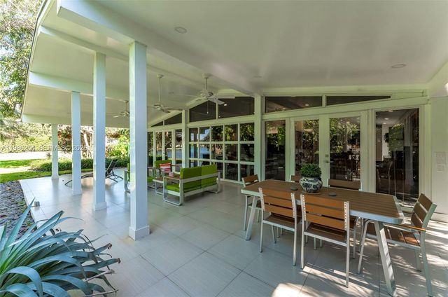 12950 SW 67th Ave, Pinecrest, FL 33156