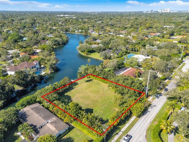 12950 SW 67th Ave, Pinecrest, FL 33156