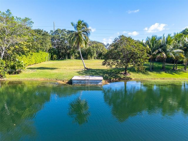 12950 SW 67th Ave, Pinecrest, FL 33156
