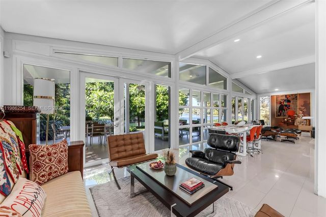 12950 SW 67th Ave, Pinecrest, FL 33156