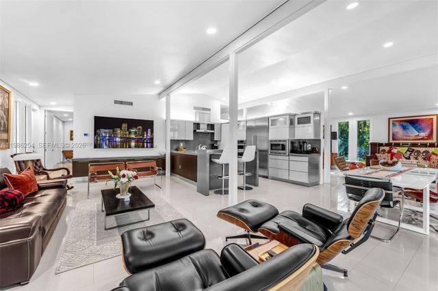 12950 SW 67th Ave, Pinecrest, FL 33156