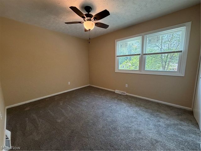 7619 Red Fox Drive, Boardman, OH 44512