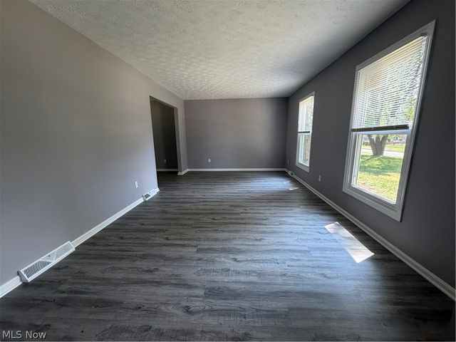 7619 Red Fox Drive, Boardman, OH 44512