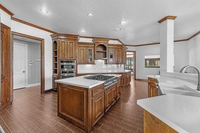2310 Peters Road, Crosby, TX 77532