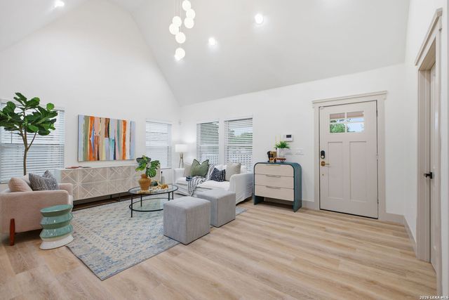 506 Haggin St, San Antonio, TX 78210