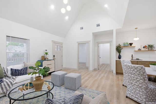 506 Haggin St, San Antonio, TX 78210