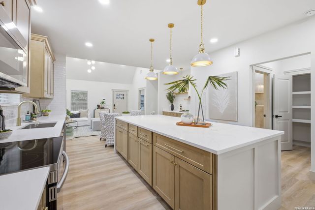 506 Haggin St, San Antonio, TX 78210