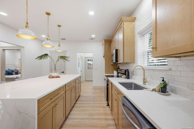 506 Haggin St, San Antonio, TX 78210