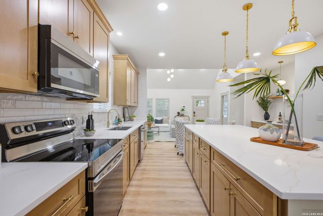 506 Haggin St, San Antonio, TX 78210